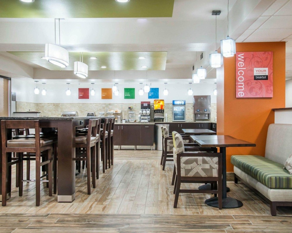 holiday inn express and suites eden prairie minneapolis