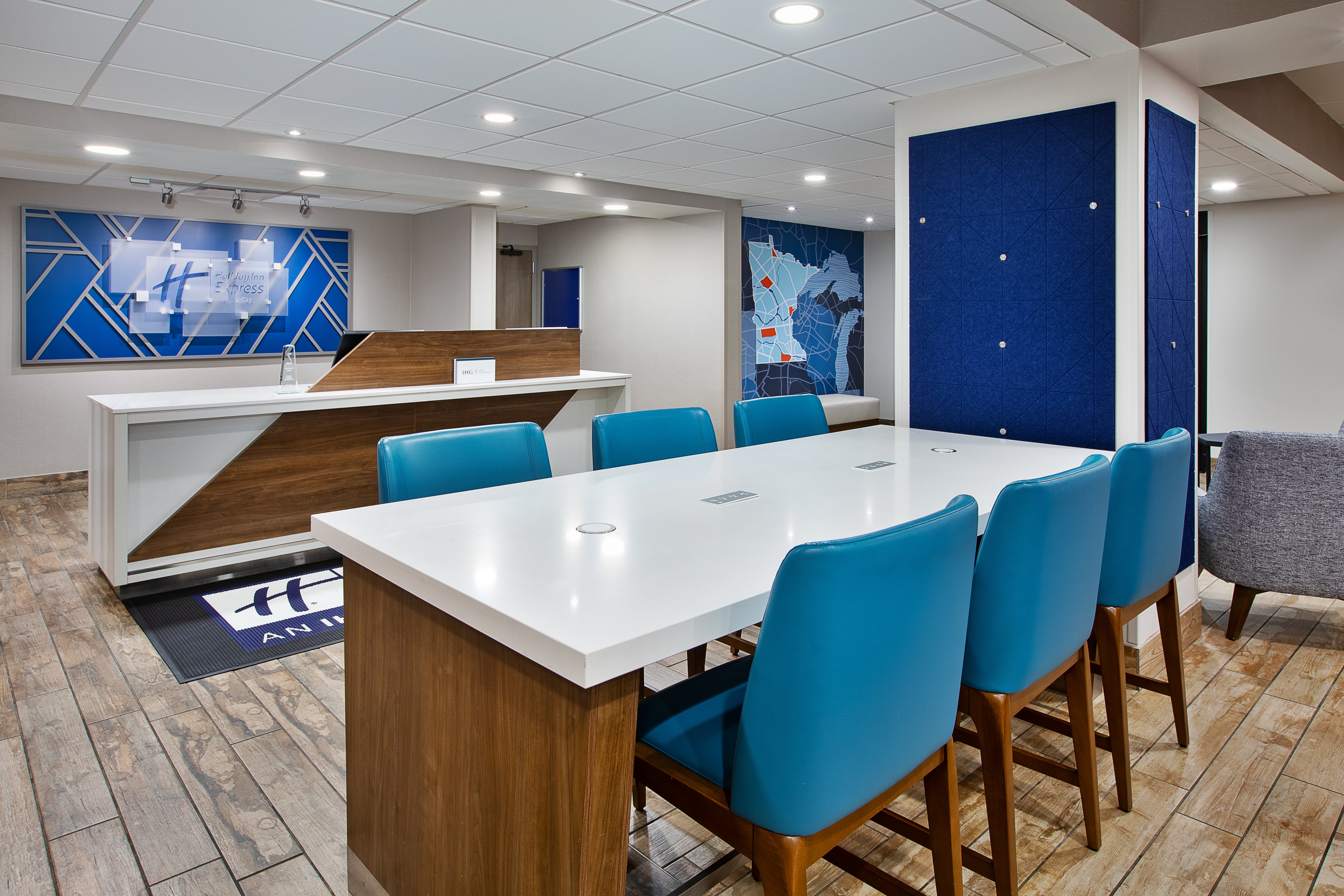 holiday inn express and suites eden prairie minneapolis