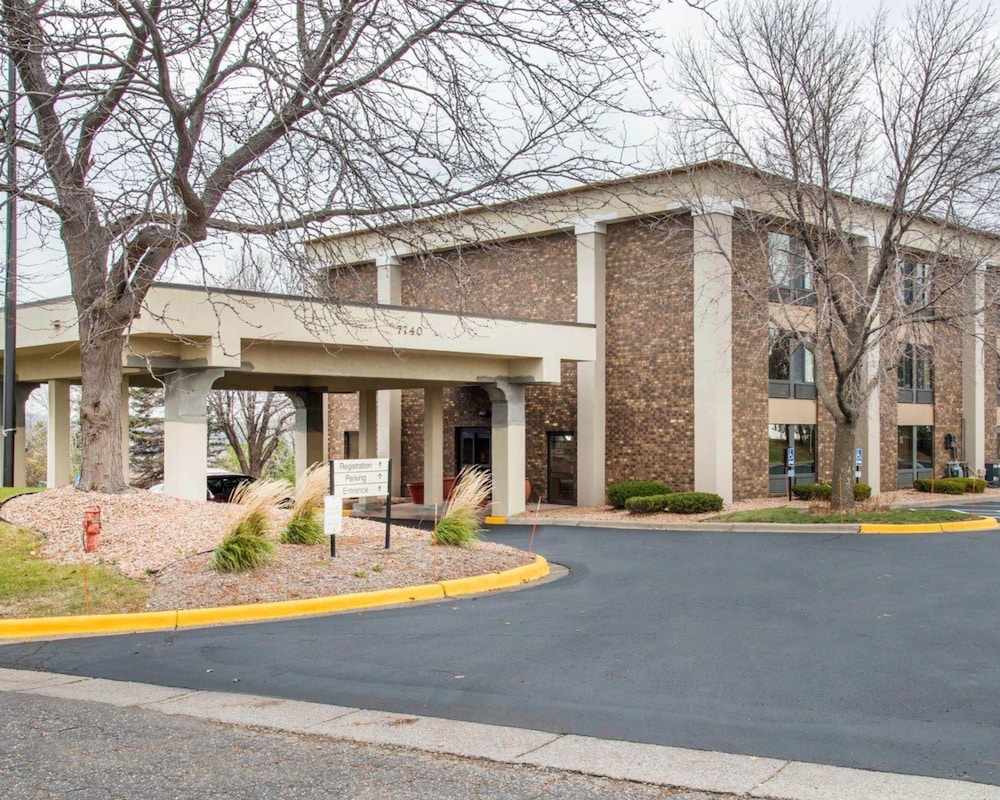 holiday inn express and suites eden prairie minneapolis