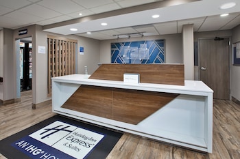 Holiday Inn Express & Suites Eden Prairie - Minneapolis,Near Eden Prairie Center,3 star