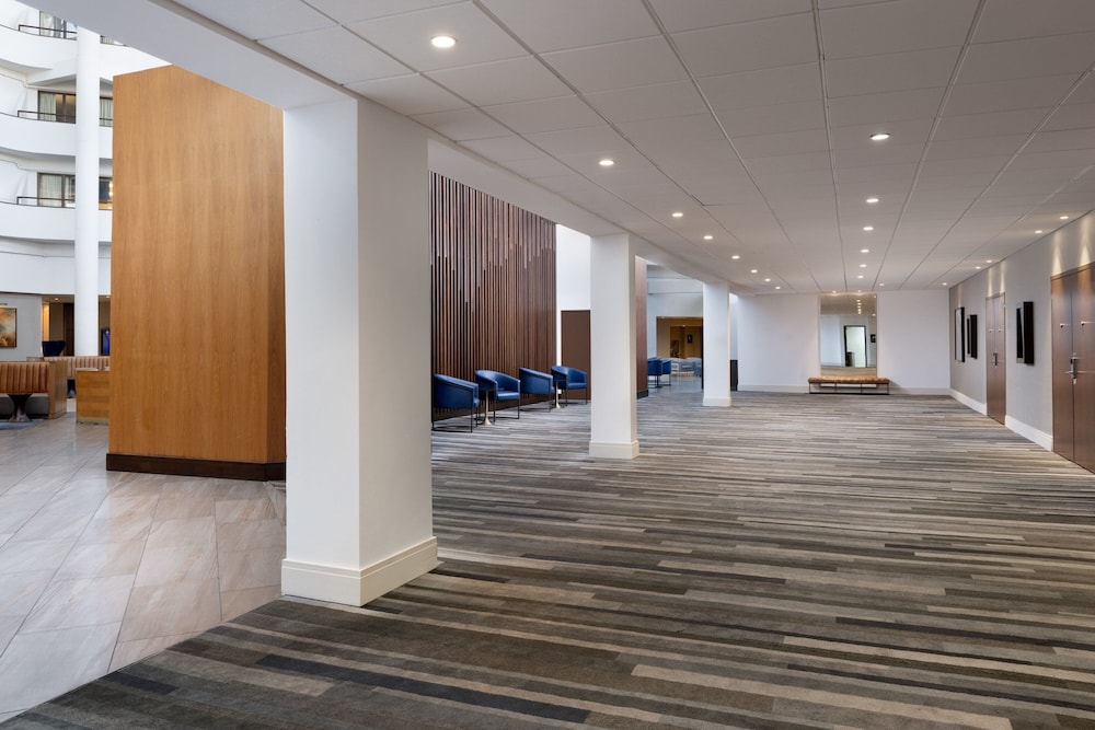 hilton nashville marriott