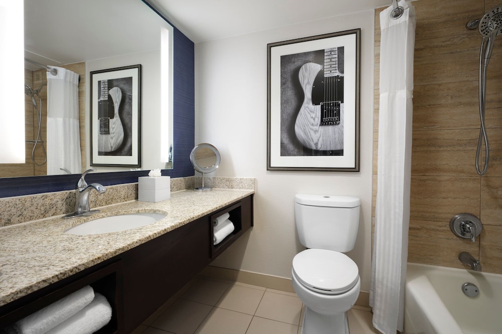 hilton nashville marriott