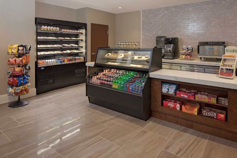 hilton nashville marriott