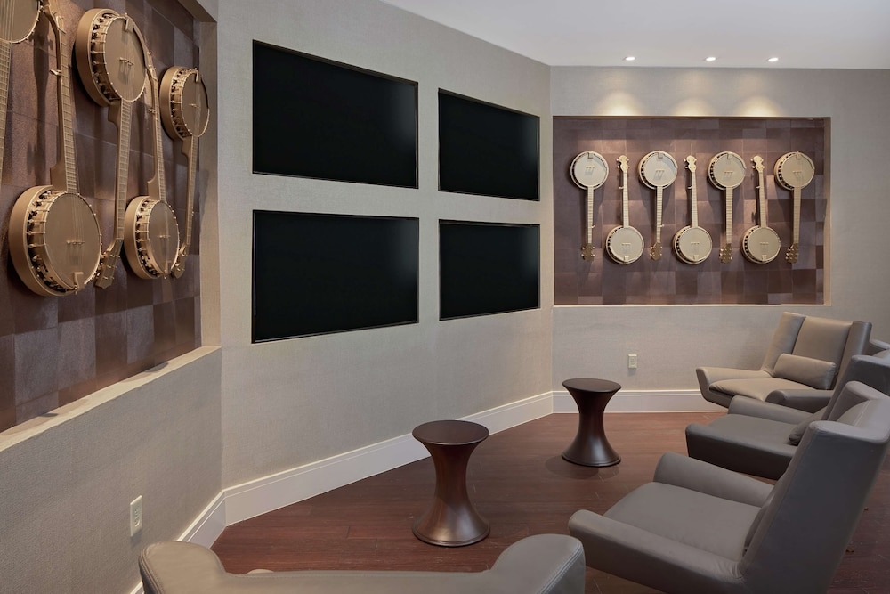 hilton nashville marriott