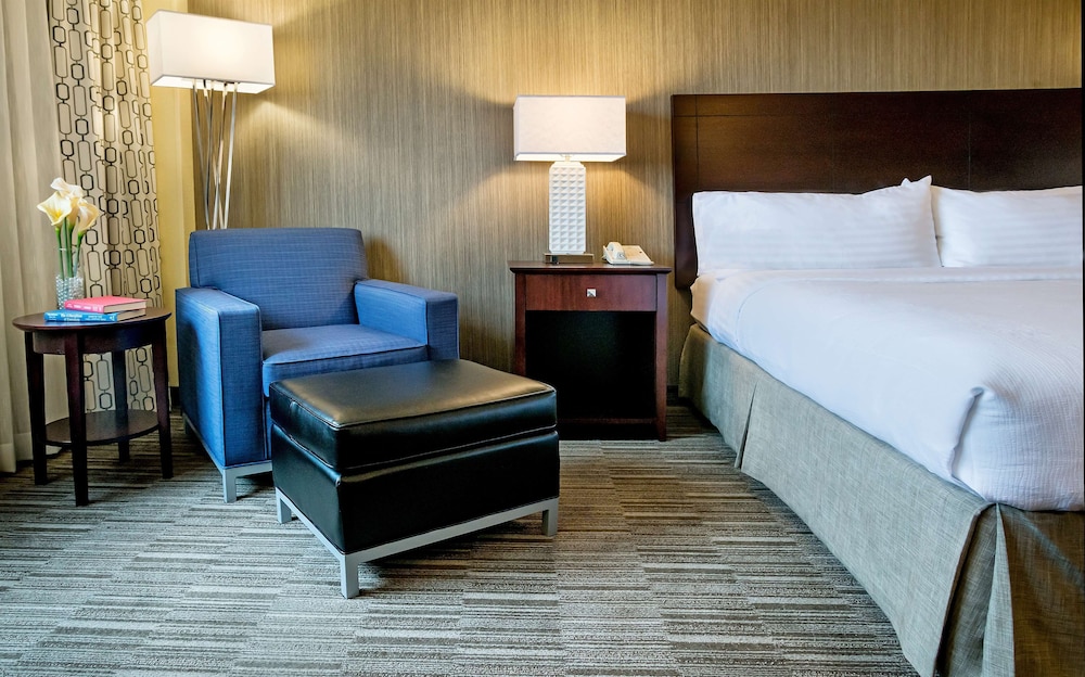 hilton nashville marriott