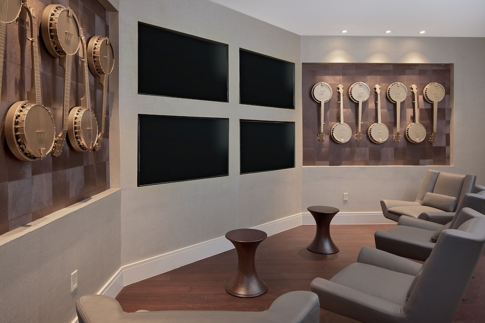 hilton nashville marriott