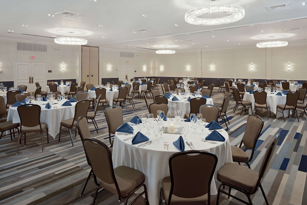 hilton nashville marriott