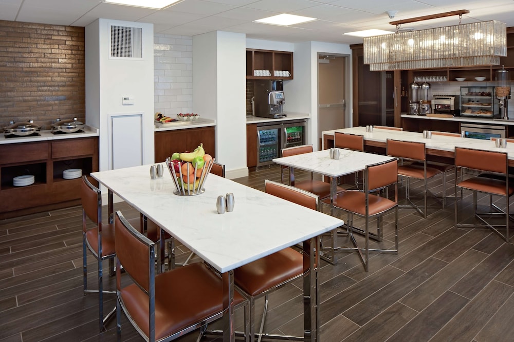 hilton nashville marriott