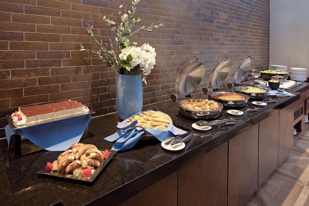 hilton nashville marriott