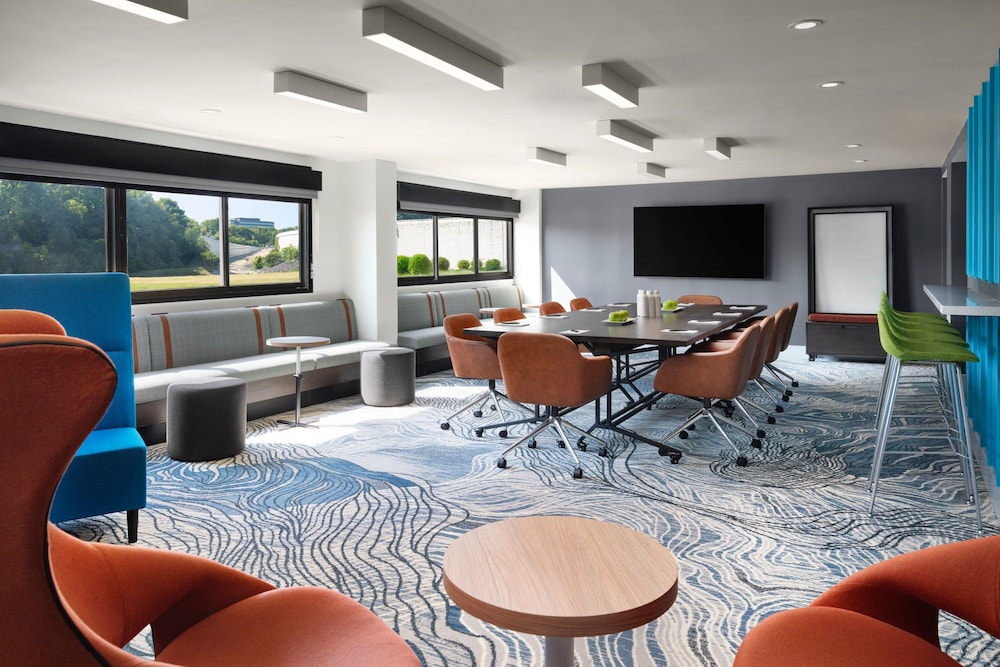 hilton nashville marriott