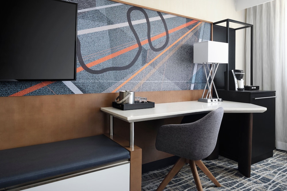 hilton nashville marriott