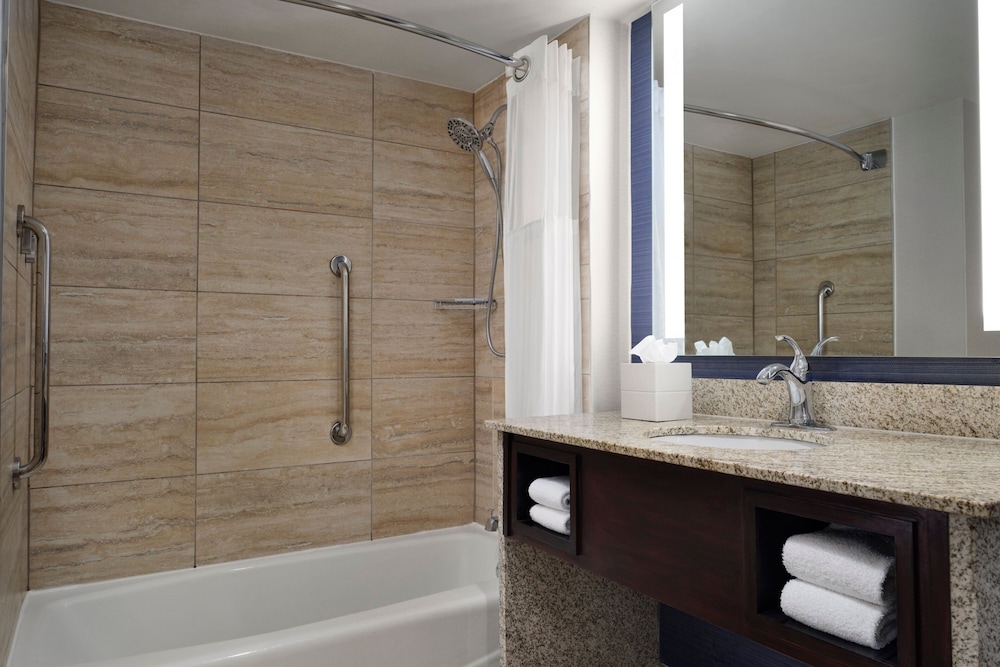 hilton nashville marriott