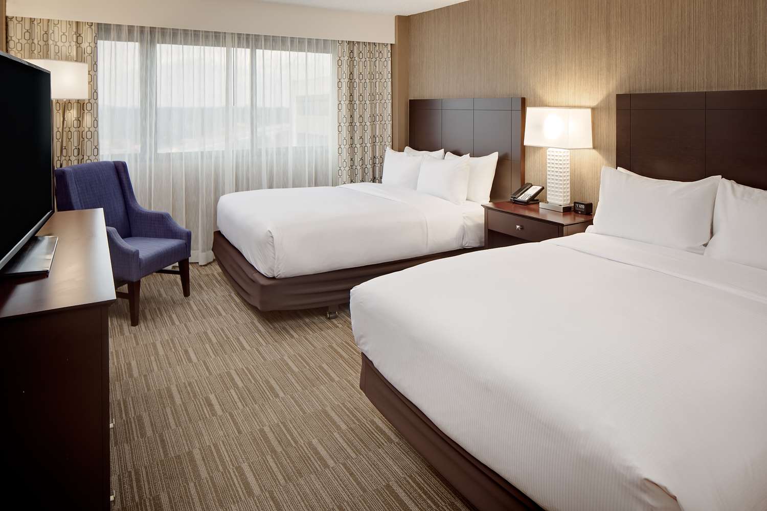 hilton nashville marriott