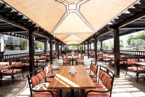 avenue hotel