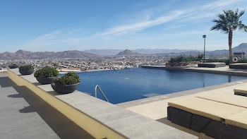 sheraton chihuahua soberano