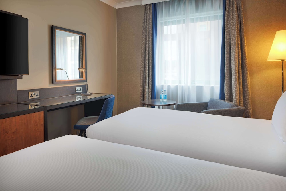 doubletree by hilton hotel woking