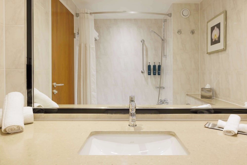 doubletree by hilton hotel woking