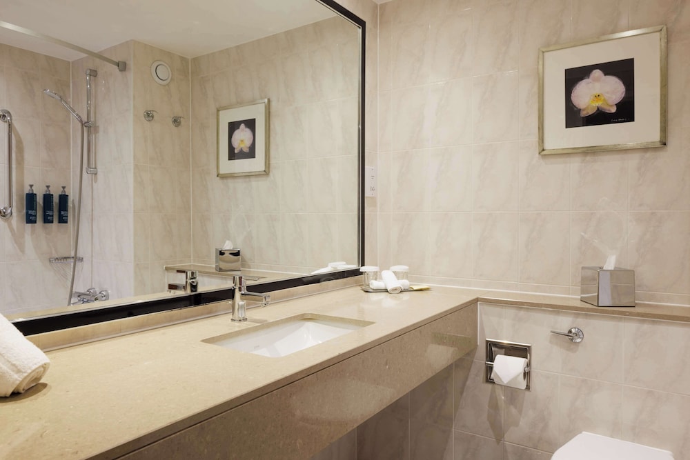 doubletree by hilton hotel woking