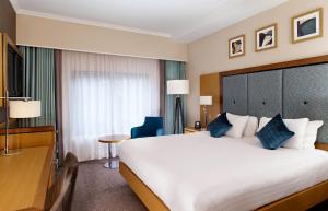 doubletree by hilton hotel woking