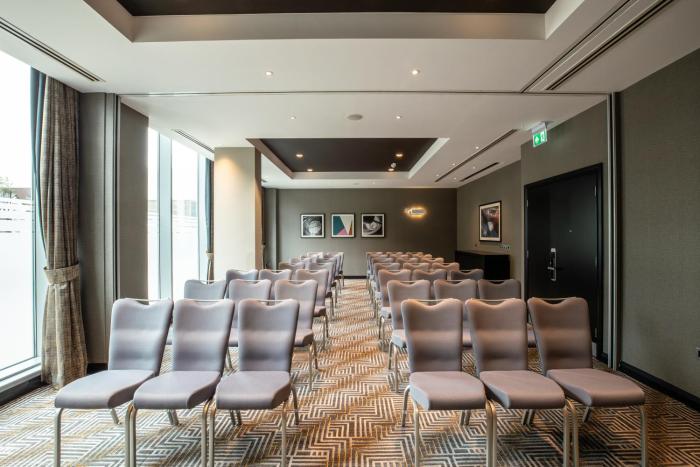 doubletree by hilton hotel woking