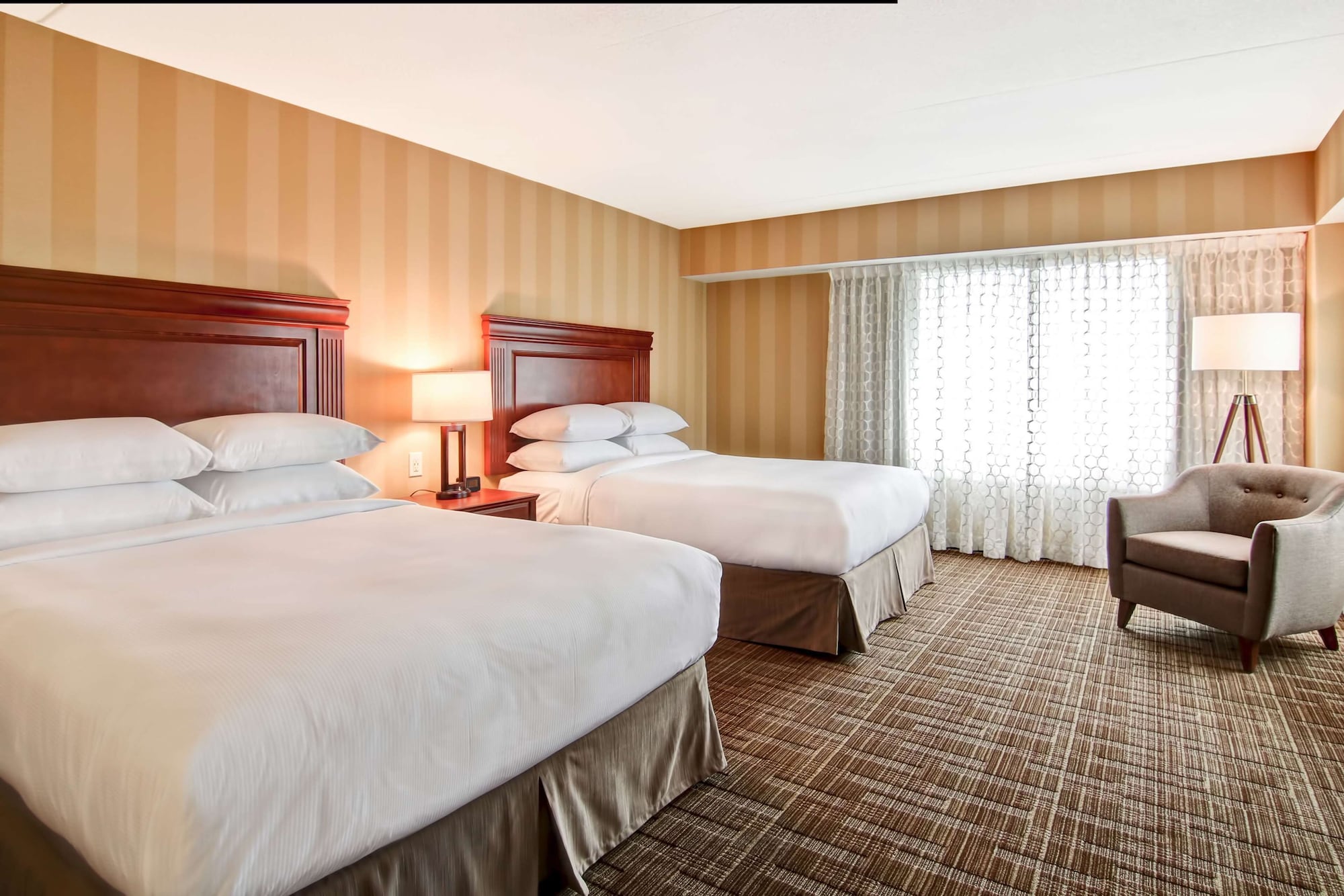 doubletree fallsview resort and spa by hilton niagara falls