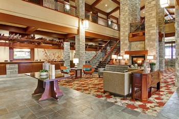 doubletree fallsview resort and spa by hilton niagara falls