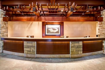 doubletree fallsview resort and spa by hilton niagara falls