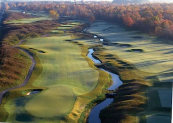 doubletree fallsview resort and spa by hilton niagara falls