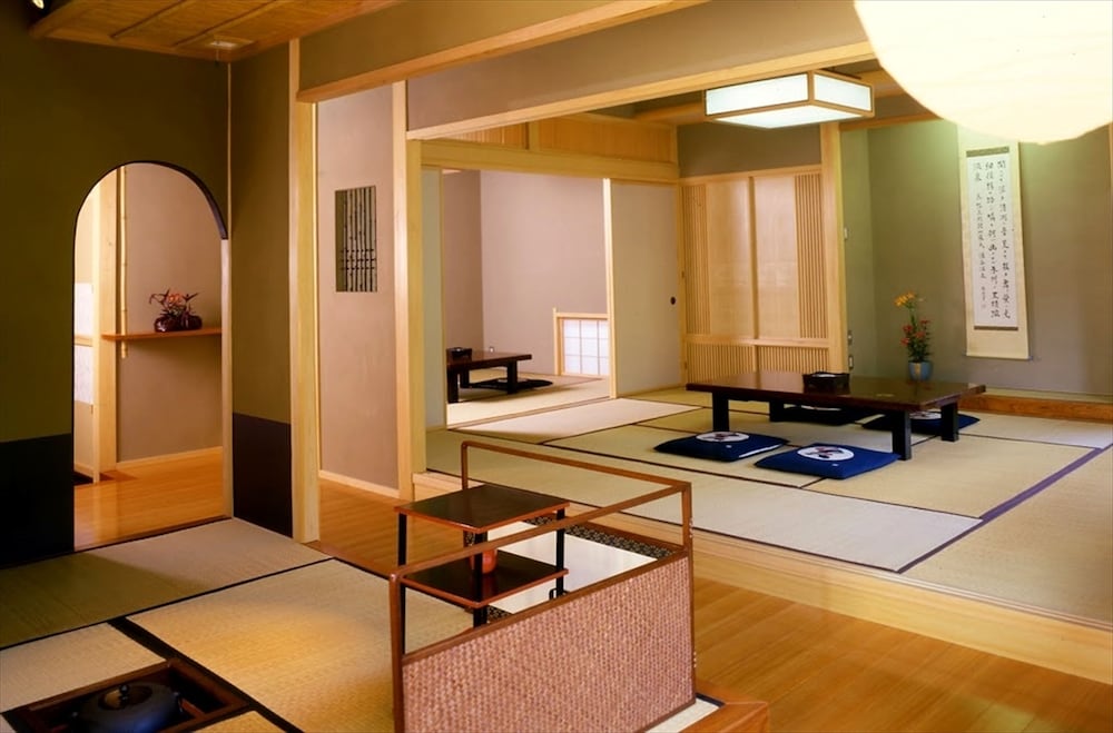 shinshiro