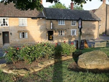 the manor arms