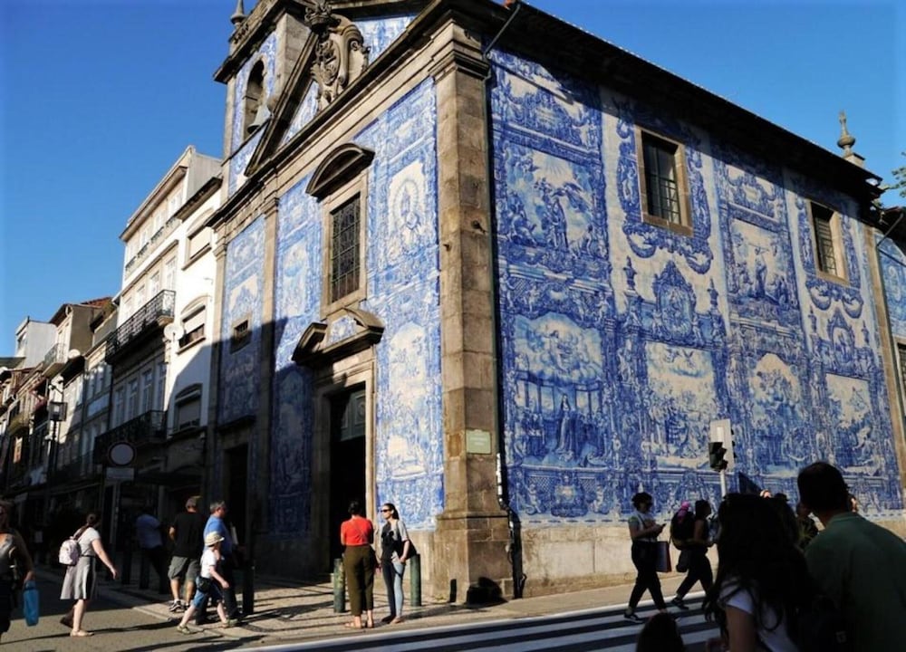 chic porto studio apartment