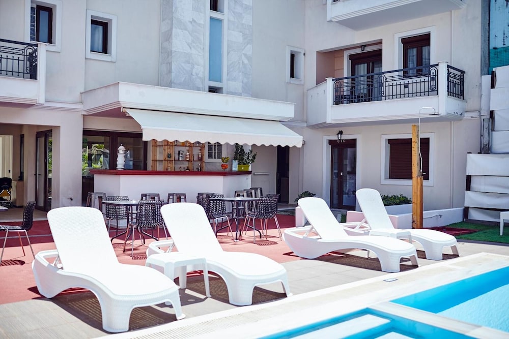 Skiathos Somnia,Skiathos>>Achladies,4 star