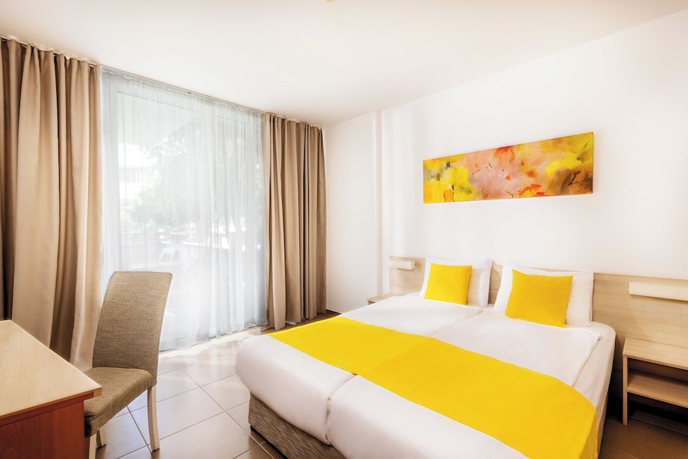 aluasun helios beach