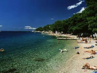 omis