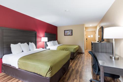 econo lodge painted post corning