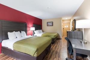 econo lodge painted post corning