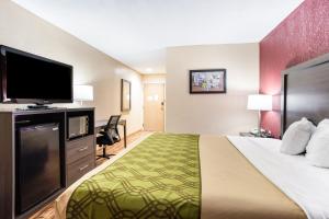 econo lodge painted post corning