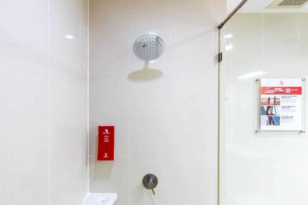 red planet phuket patong