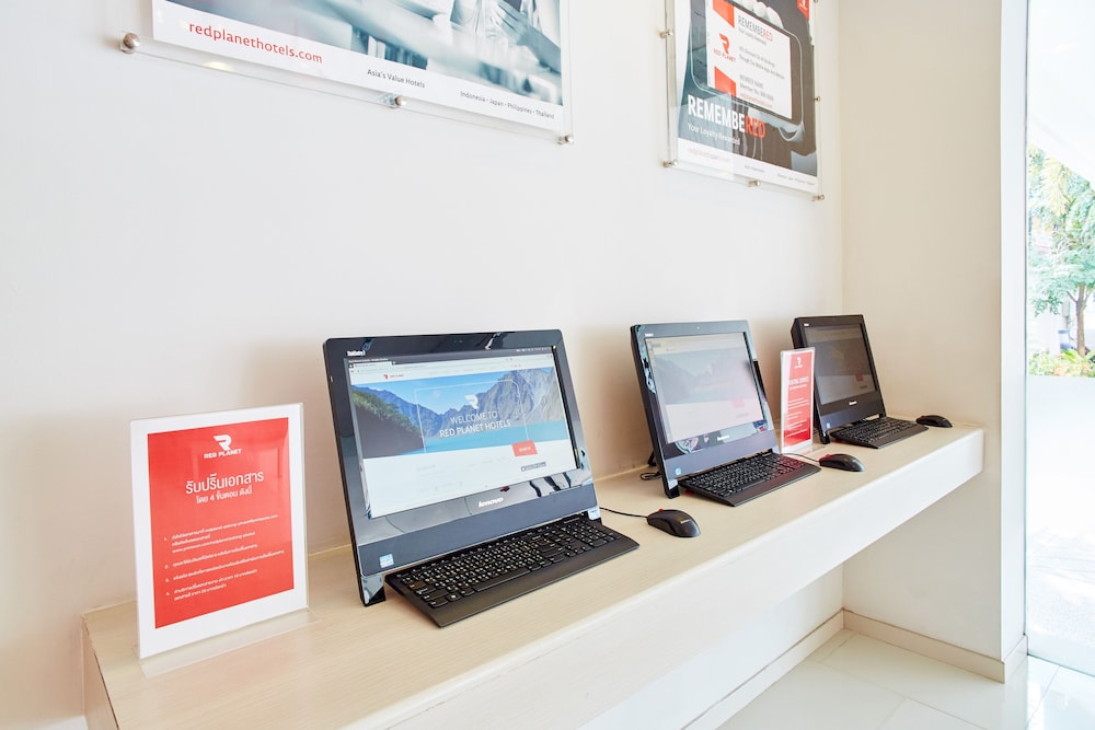 red planet phuket patong