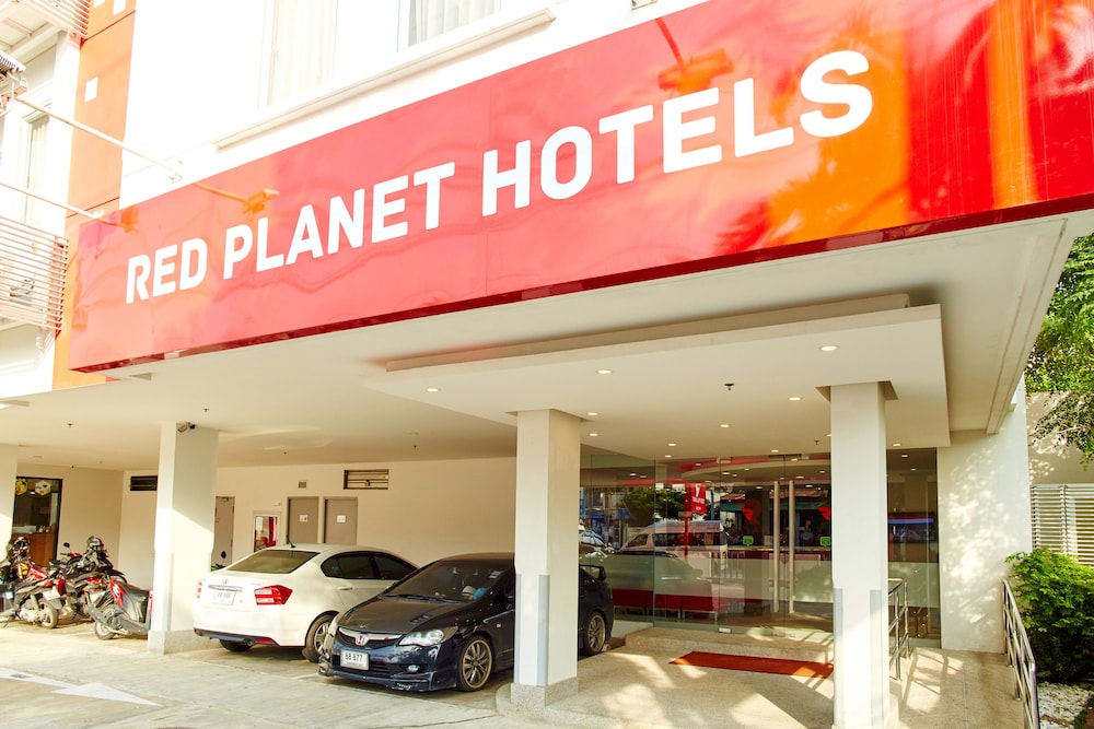 red planet phuket patong