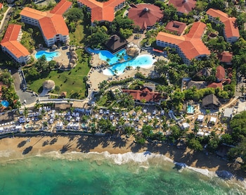 lifestyle crown residence suites all inclusive