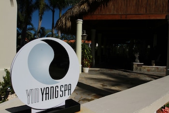 lifestyle crown residence suites all inclusive