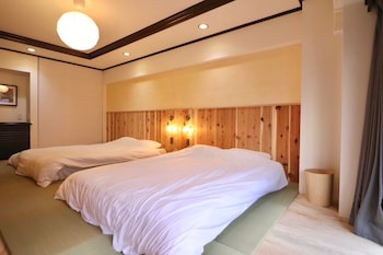 Sunmallcrest403,,3 star