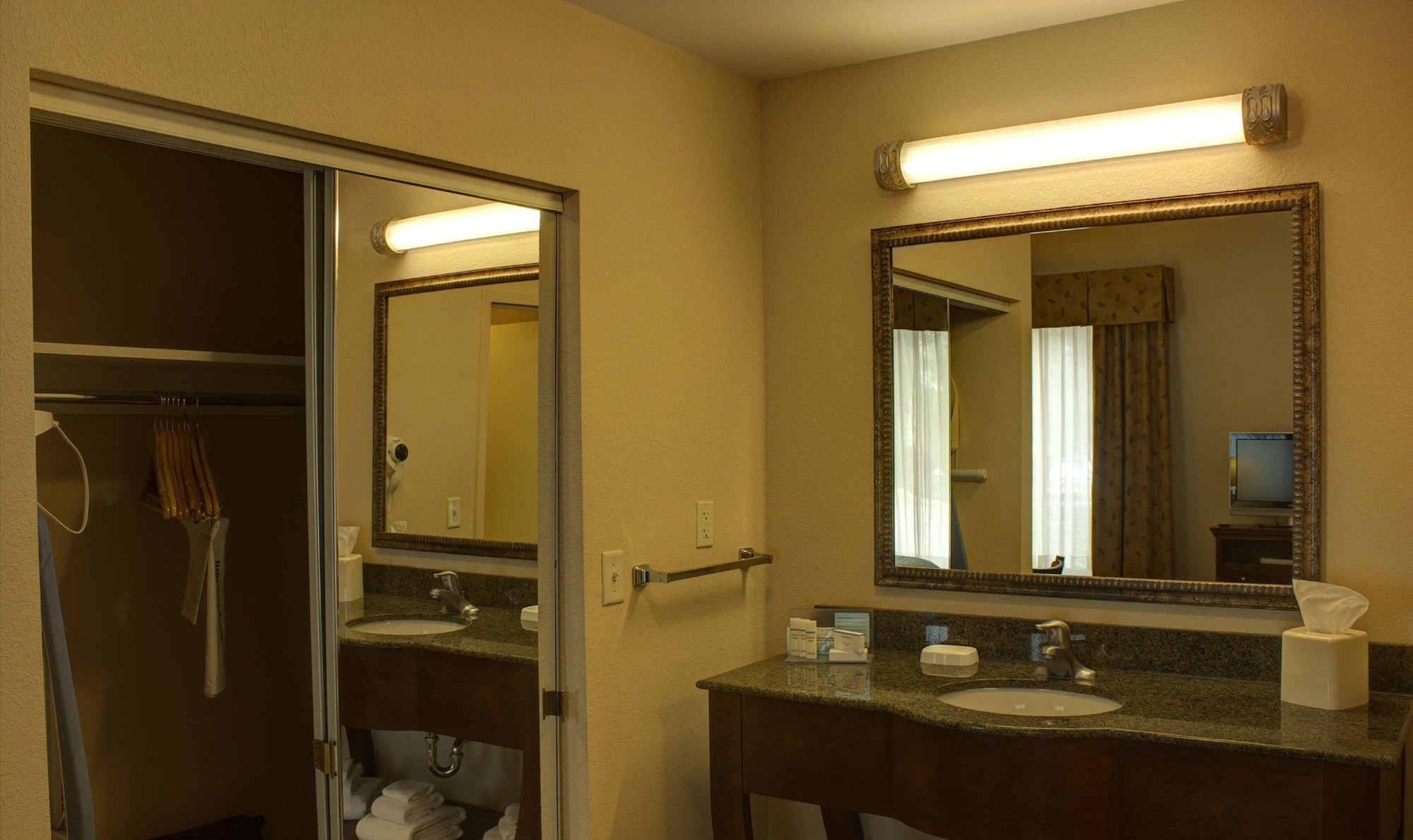 hampton inn and suites palm coast