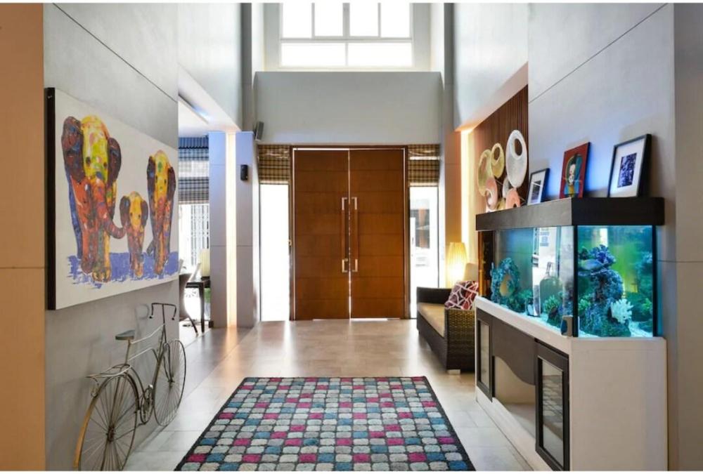 icheck inn gems center silom