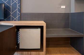 icheck inn gems center silom