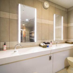 super hotel premier jr nara station