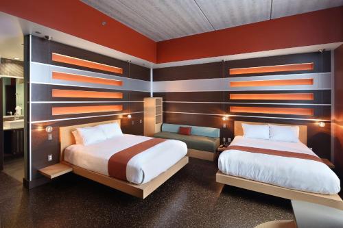 tulyp tapestry collection by hilton