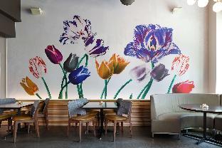 tulyp tapestry collection by hilton