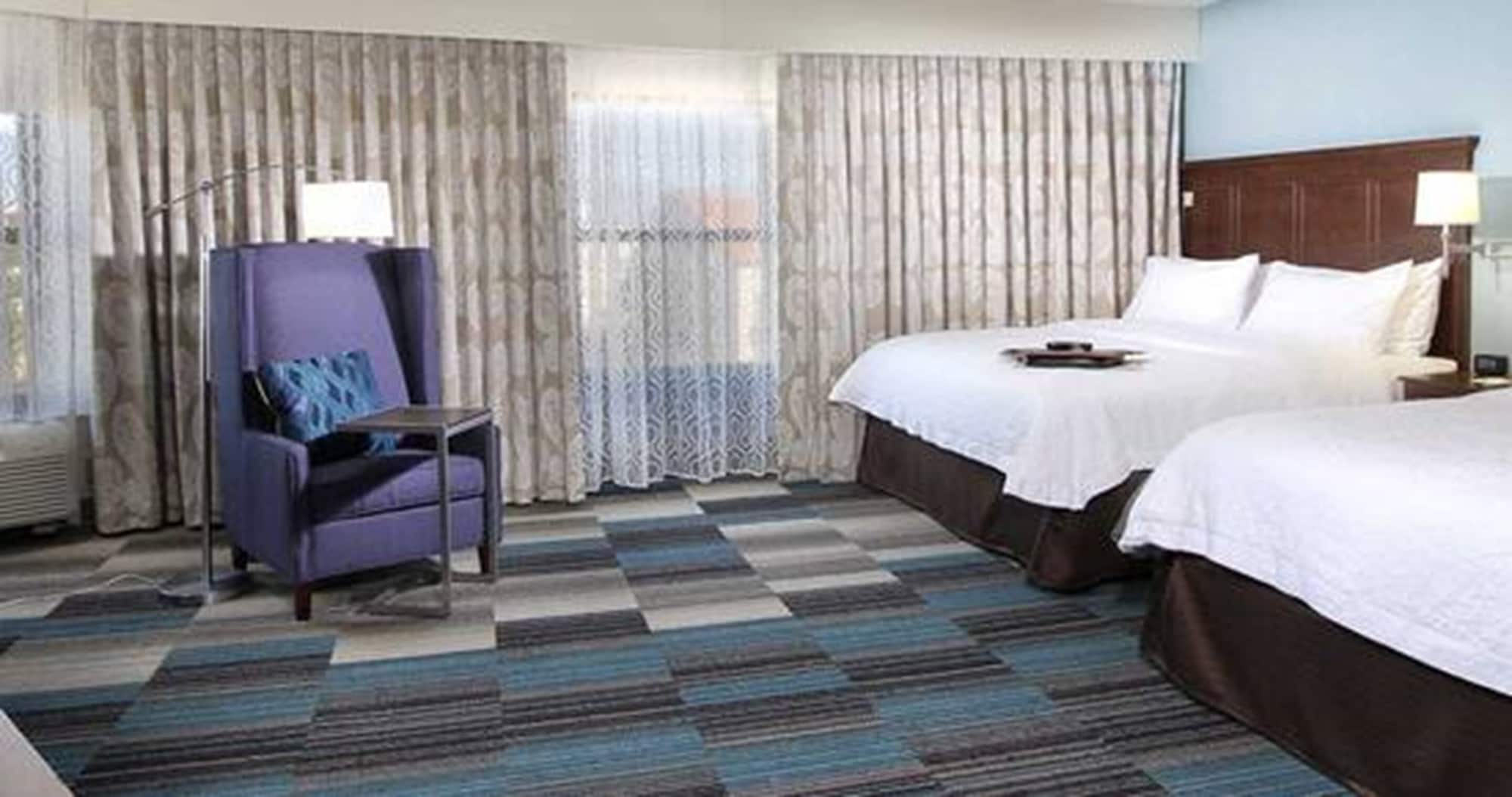 hampton inn tucson airport